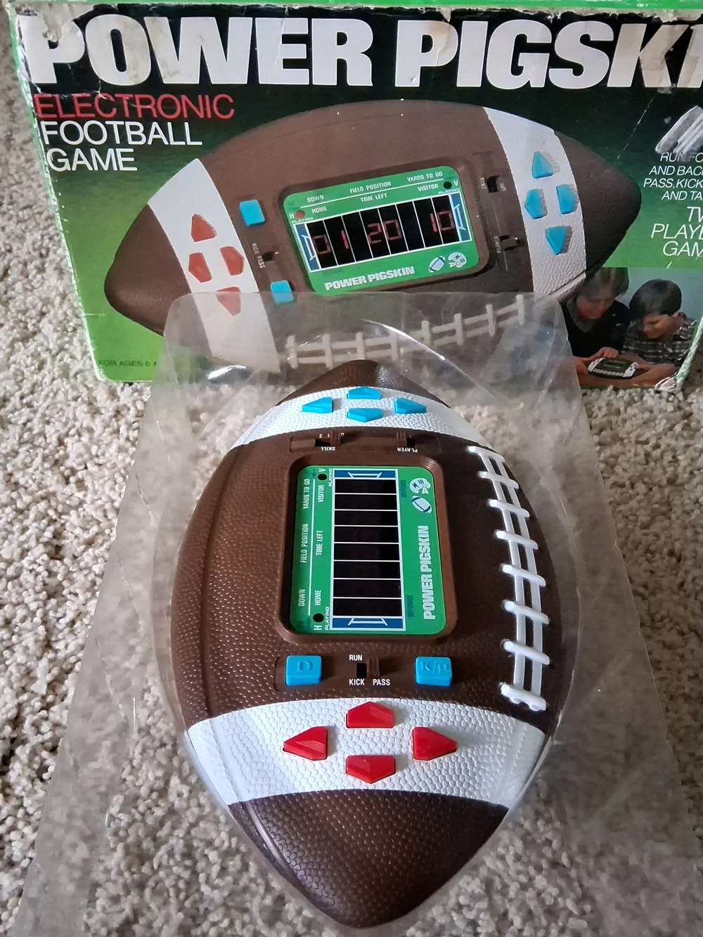 POWER PIGSKIN FOOTBALL 80's Handheld Electronic Tabletop Video Game. Working!